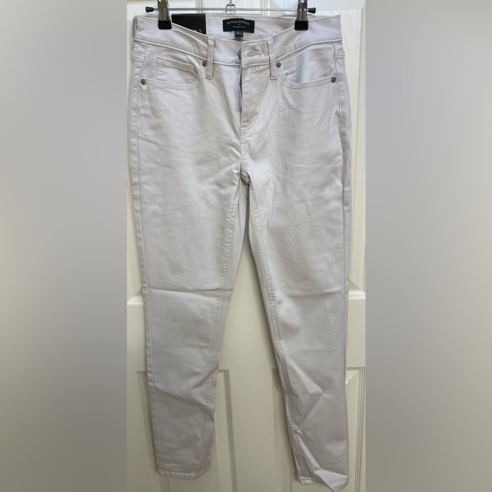 NWT SZ 26/2T Banana republic Girlfriend low rise Jeans